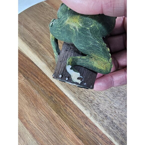 Vintage 90s Pete Apsit Frog in Bonnet sitting on a bucket of flies See Pics - Picture 6 of 9